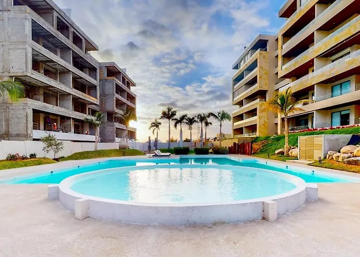 Spectacular Vista Vela - Near Major Attractions, Ac&balcony Grill Cabo San Lucas