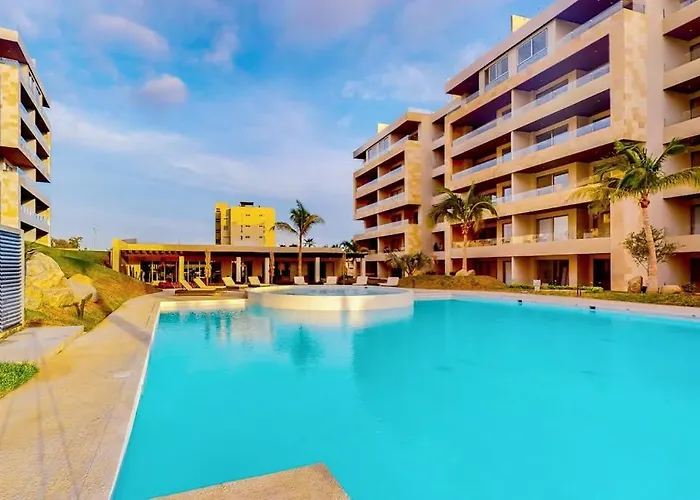 Spectacular Vista Vela - Near Major Attractions, Ac&balcony Grill Cabo San Lucas