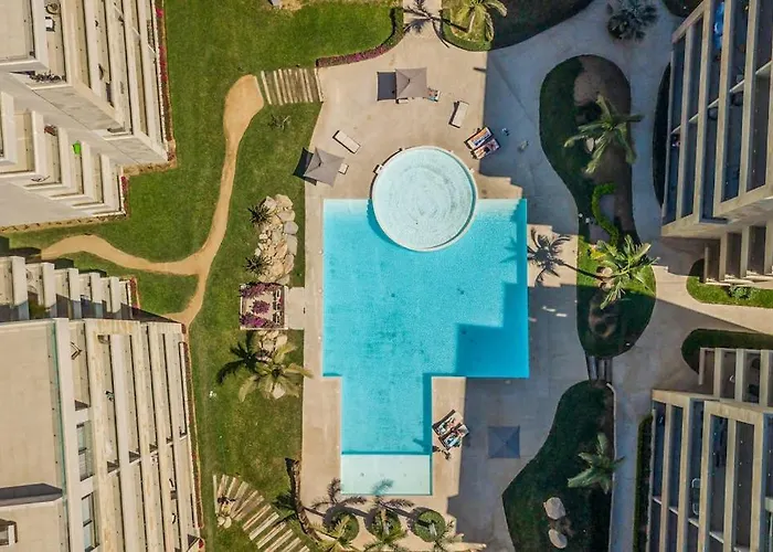 Spectacular Vista Vela - Near Major Attractions, Ac&balcony Grill
